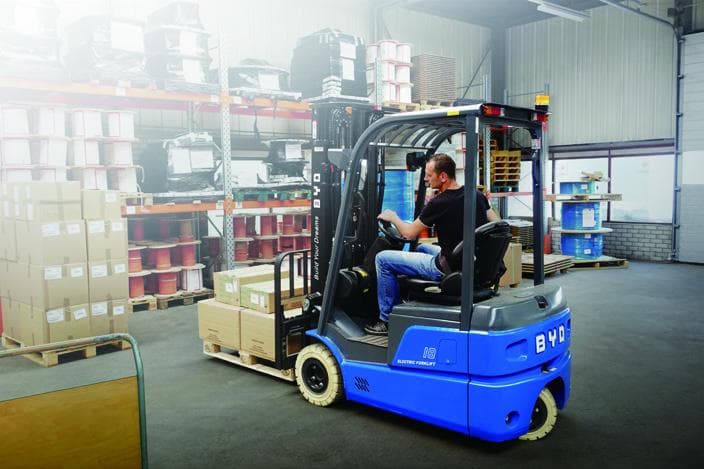 BYD 3-Wheel Forklift 2.0T - BYD electric forklift in Pakistan