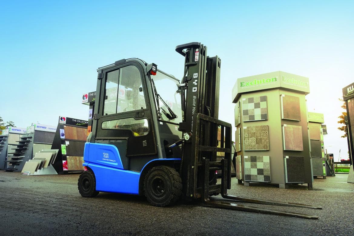 BYD 4-Wheel Forklift 3.5T - BYD electric forklift in Pakistan