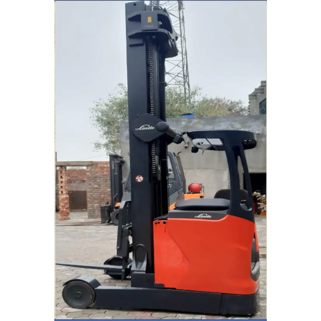 Electric reach trucks for narrow aisle warehousing in Pakistan
